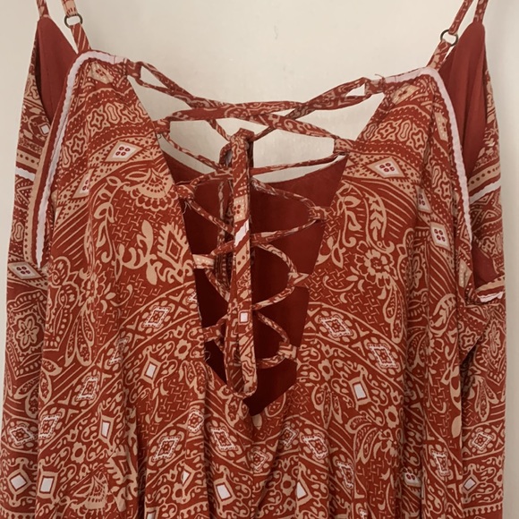 Patterned Dress - Picture 4 of 4